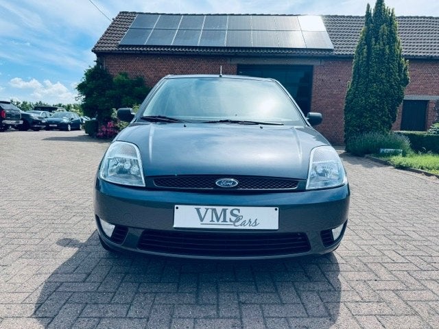 Ford Fiesta 1.3 Essence * Garantie * Climatiseur *, 144 g/km, Argent ou Gris, Achat, Garantie prolongée