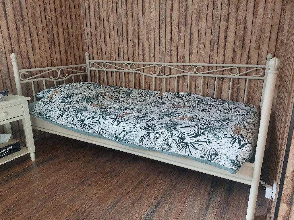 Metalen bed met lattenbodem, Ophalen, 90 cm, Eenpersoons, Metaal
