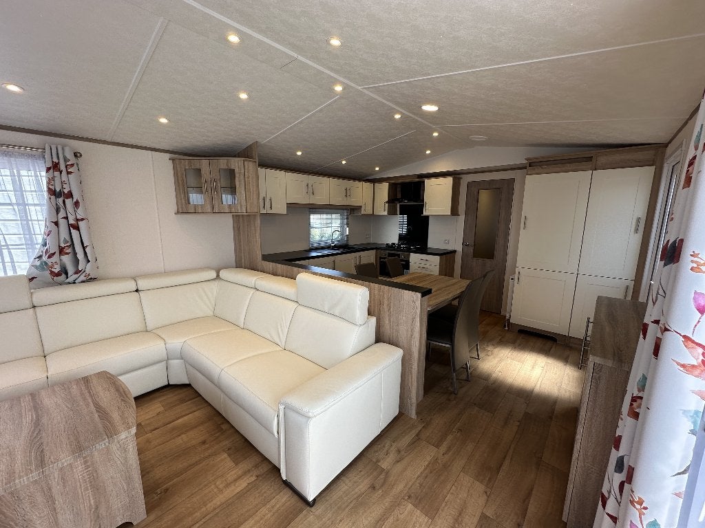 Promo! - Eclipse 1100 x 400 cm – luxemodel - 2 slaapkamers, Caravans en Kamperen, Stacaravans, Tot en met 4