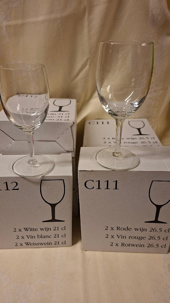 6 witte wijn glazen en 6 rode wijn glazen NIEUW, Ophalen, Nieuw, Overige typen