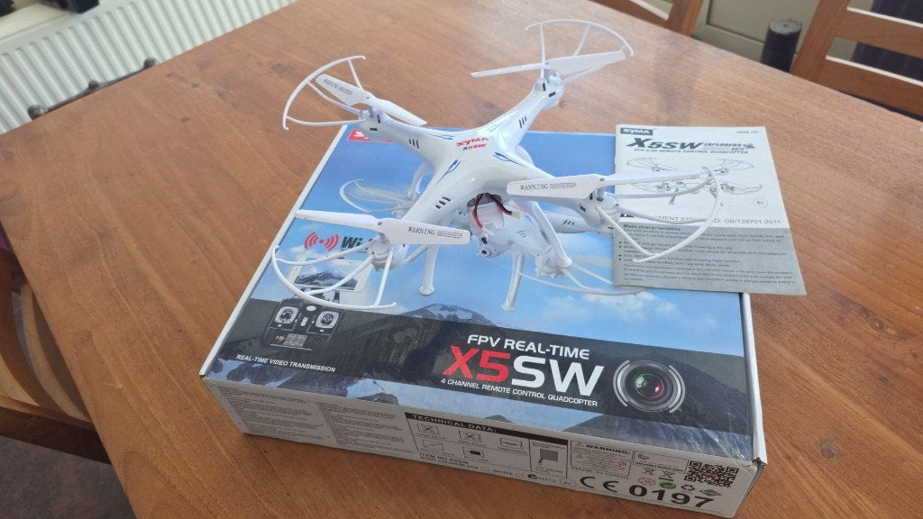 Syma X5SW Explorers 2 FPV-drone met camera – complete set, Enlèvement ou Envoi, RTF (Ready to Fly), Comme neuf, Quadricoptère ou Multicoptère