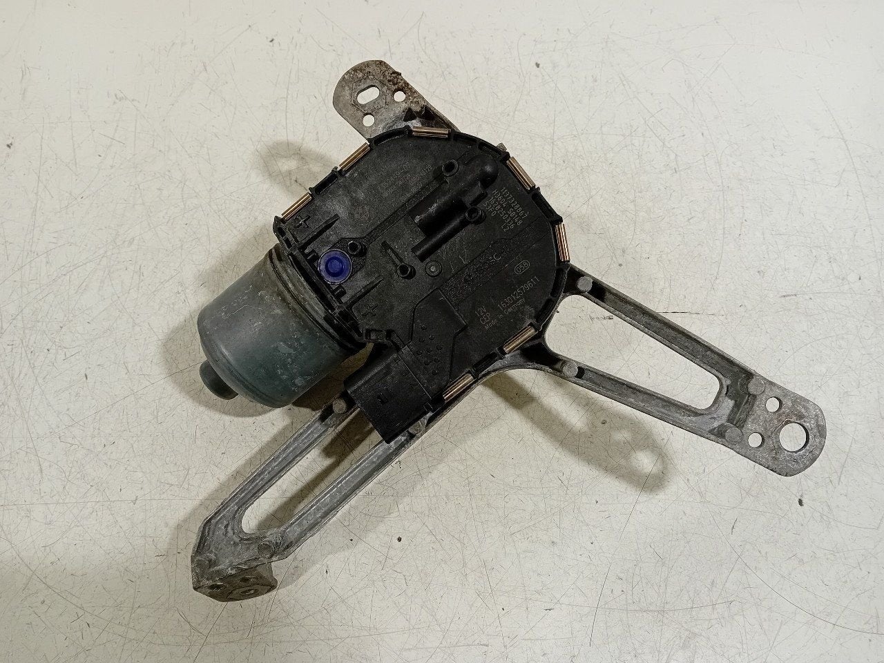 Ruitenwissermotor voor BMW i3, Onderdelen@venauto.nl, Van der Ven Autorecycling B.V., Ettenseweg 76, 4706 PB Roosendaal, The Netherlands