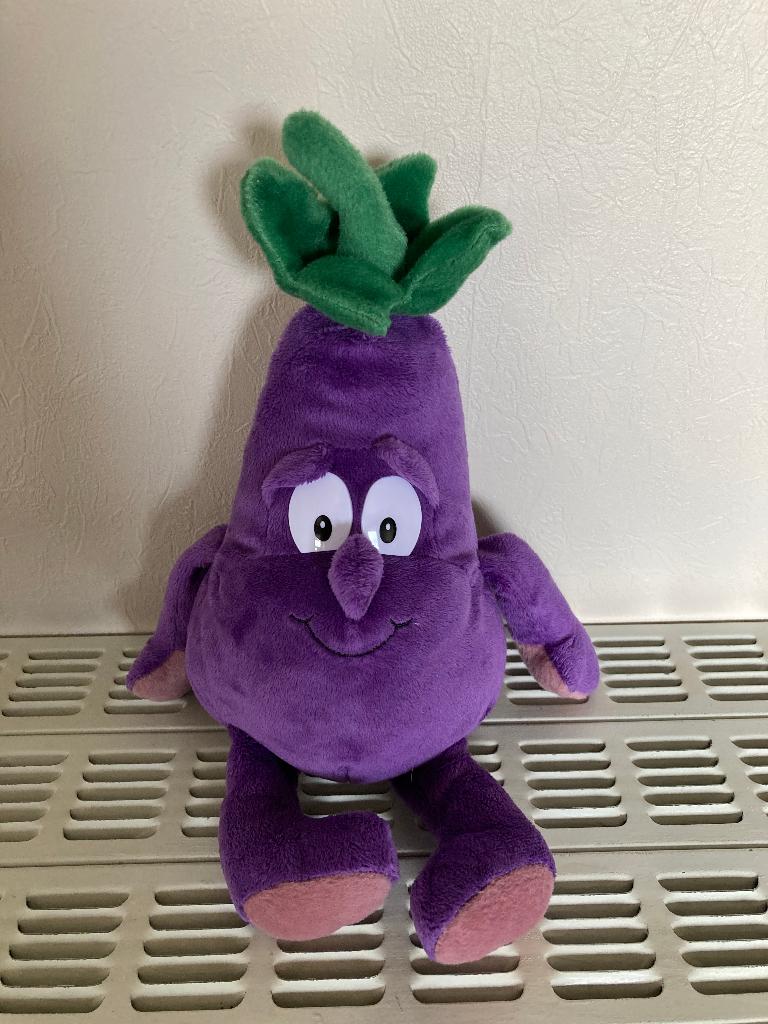 Knuffel Aubergine, L=33 cm (nieuw), Paars, Overige typen, Nieuw, Ophalen of Verzenden