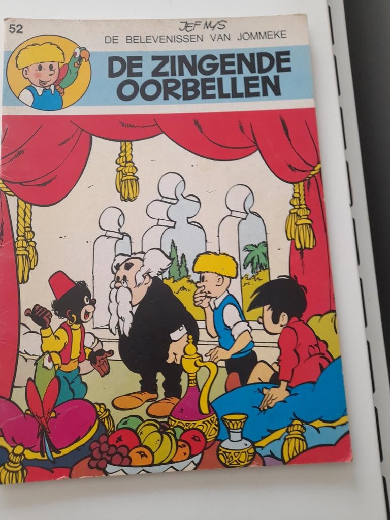 Jommeke 52 de zingende oorbellen, Ophalen