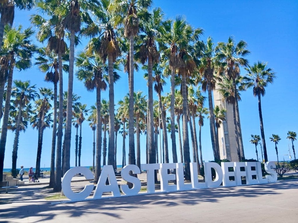 Spanje 25m van strand 125€, Vakantie, Vakantiehuizen | Spanje, Internet, Costa Brava, Appartement, 1 slaapkamer