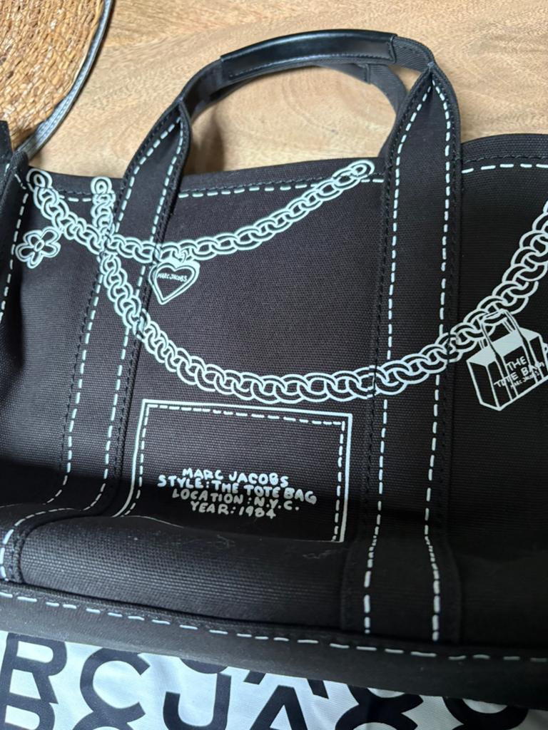 Marc Jacobs, Ophalen, Zo goed als nieuw