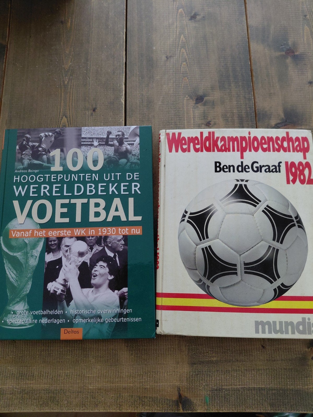 2 boeken wereldbeker, Verzamelen, Ophalen of Verzenden
