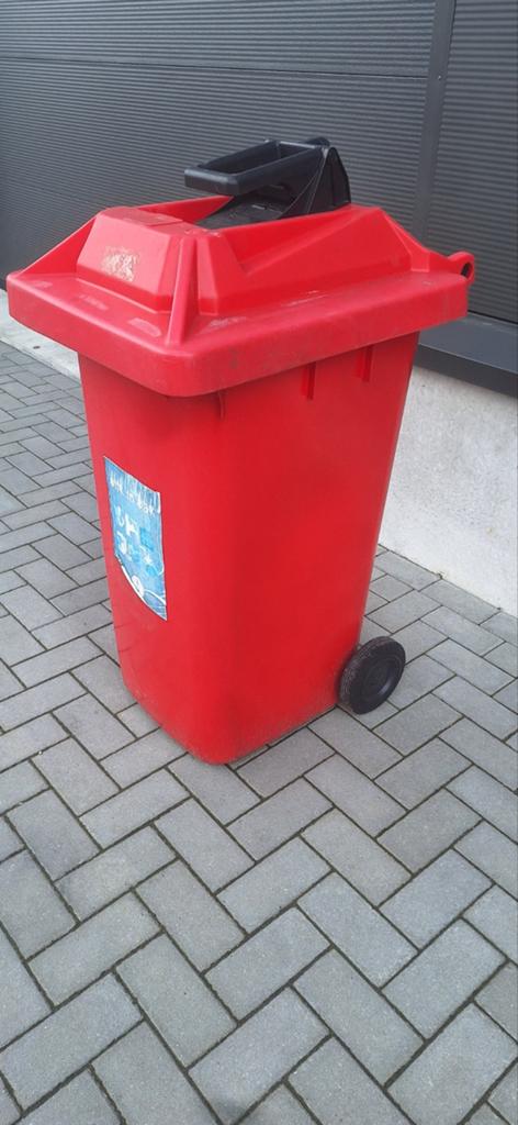 Afval container met blikkenpers, Huis en Inrichting, Woonaccessoires | Prullenbakken, Ophalen