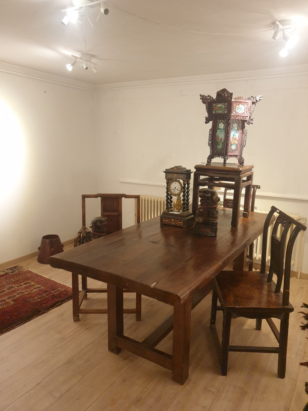 prachtige antieke massieve olmen tafel uit China, Ophalen