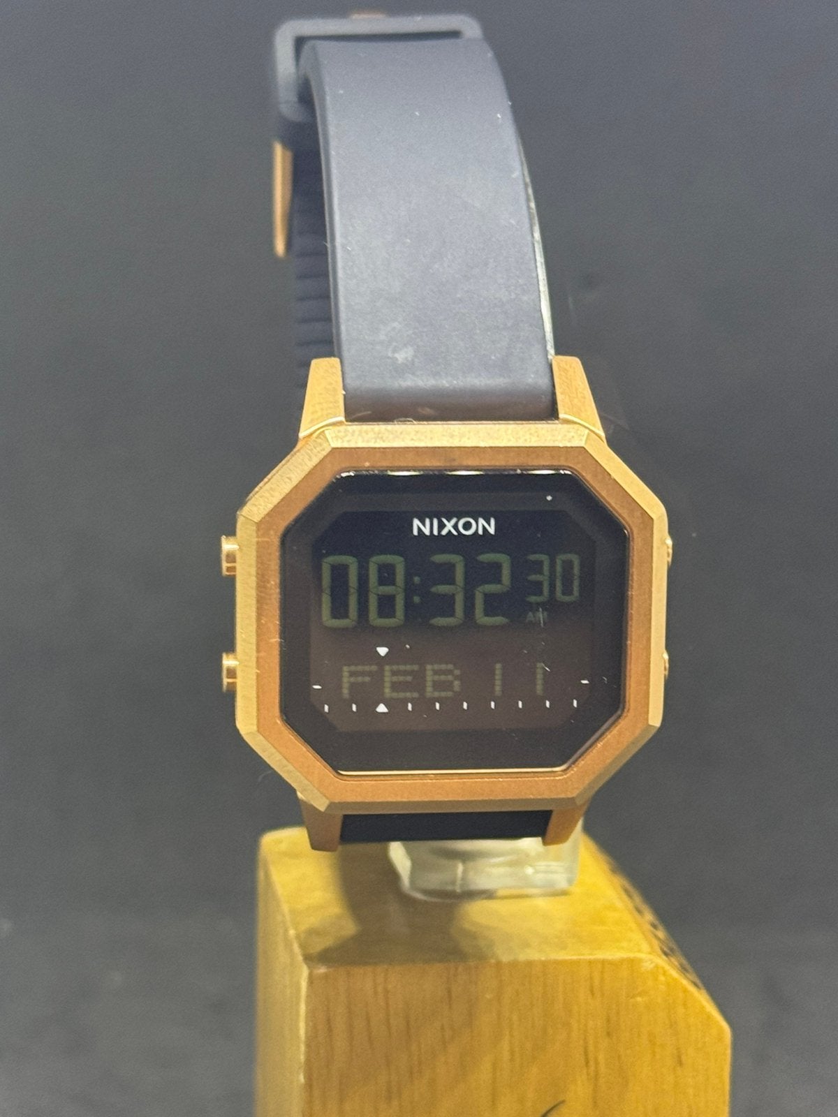 Montre Nixon tropical gangster