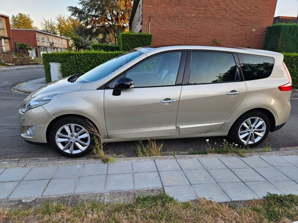 Renault Gd Scenic 2l diesel dci aut. 7 pl. leer vol. opties, Auto's, Euro 5, Monovolume, 1995 cc, 110 kW