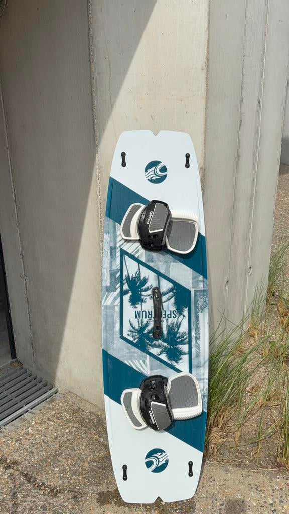 Kiteboard cabrinha spectrum, Watersport en Boten, Kitesurfen, Twintip, Ophalen, Zo goed als nieuw, Kiteboard