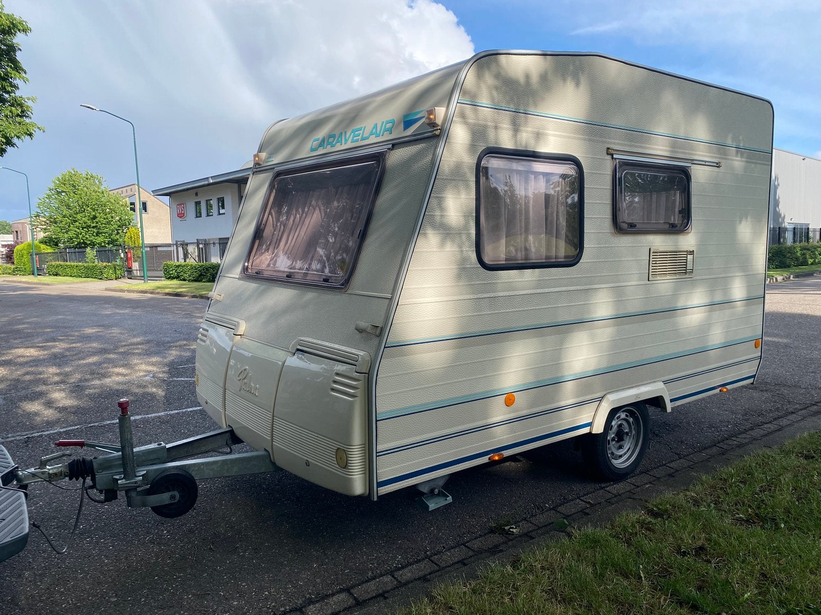 Caravelair palma -> MTM 690kg ( 750kg)🏖🏖, Caravans en Kamperen, Caravans, Particulier, tot en met 3, tot 500 kg, Standaardzit