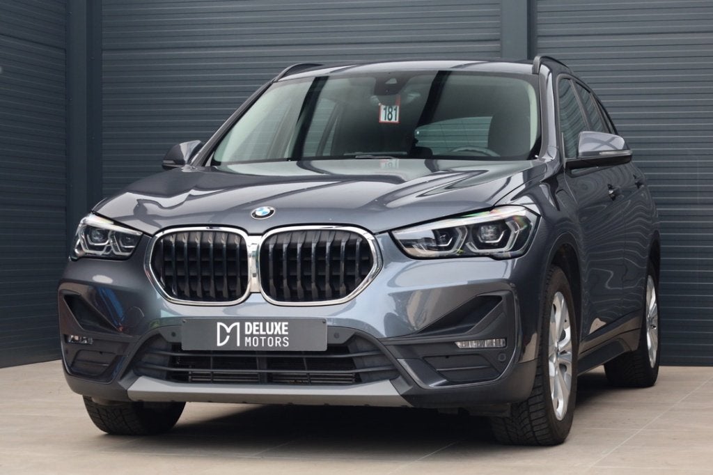 BMW X1 xDrive25e Navi Head Up Camera Zetelverwarming, Lichtsensor, Stof, Bedrijf, 5 zetels