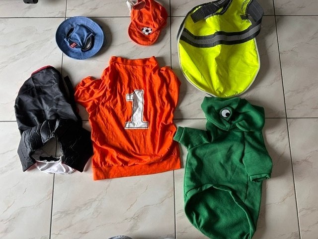 bundel honden kleding 6st, Dieren en Toebehoren, Ophalen of Verzenden, Gebruikt, Hondenjas, M