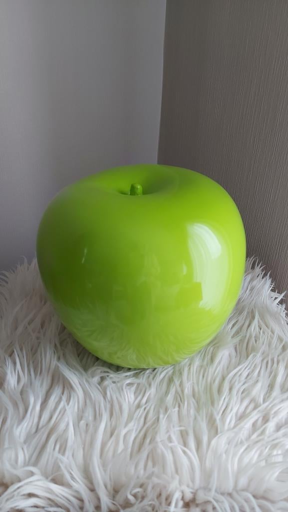 Grote decoratieve appels, Huis en Inrichting, Ophalen, Kunststof
