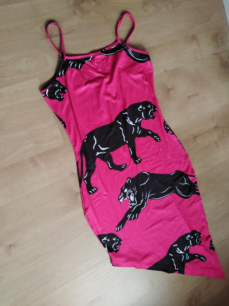 Roze jurk zwarte panters, Neuf, Enlèvement ou Envoi, Rose, Au-dessus du genou