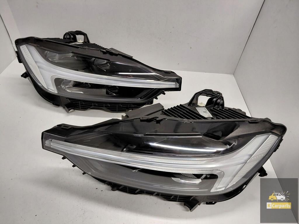 32420424, Volvo XC60 II Lift MID LED lamp rechts links Perfe, Gebruikt, Gunnar Engellaus vag 8
405 31  Gothenburg, SE, Info@volvocars.com