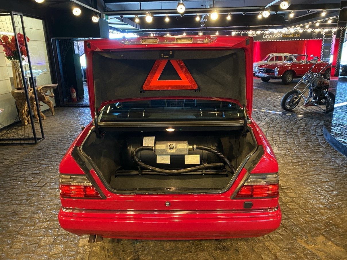 Mercedes-Benz E-Klasse 320 E 320 W124 Berline GETRAG Manueel, foto 8