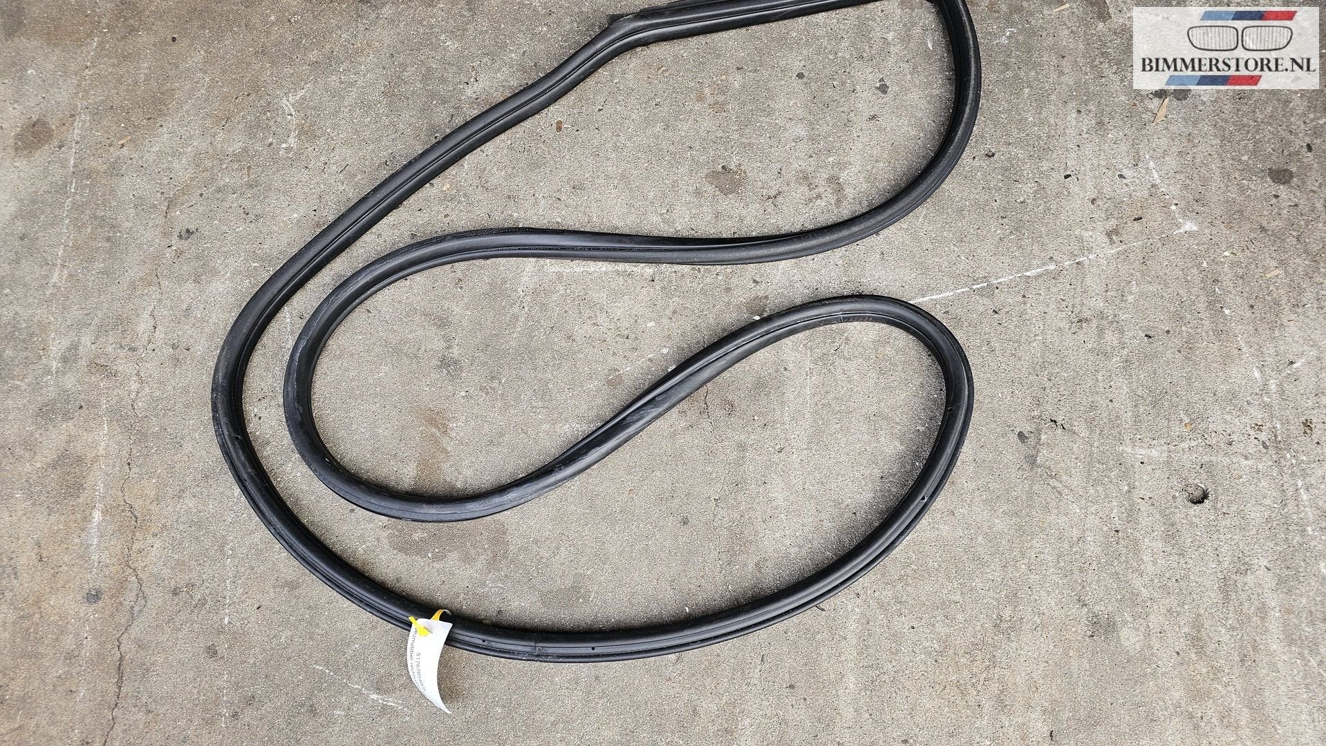 Portier deur rubber rechtsvoor BMW 1 serie E81 E82 517670540, -, Origine de la pièce connue, Utilisé, -