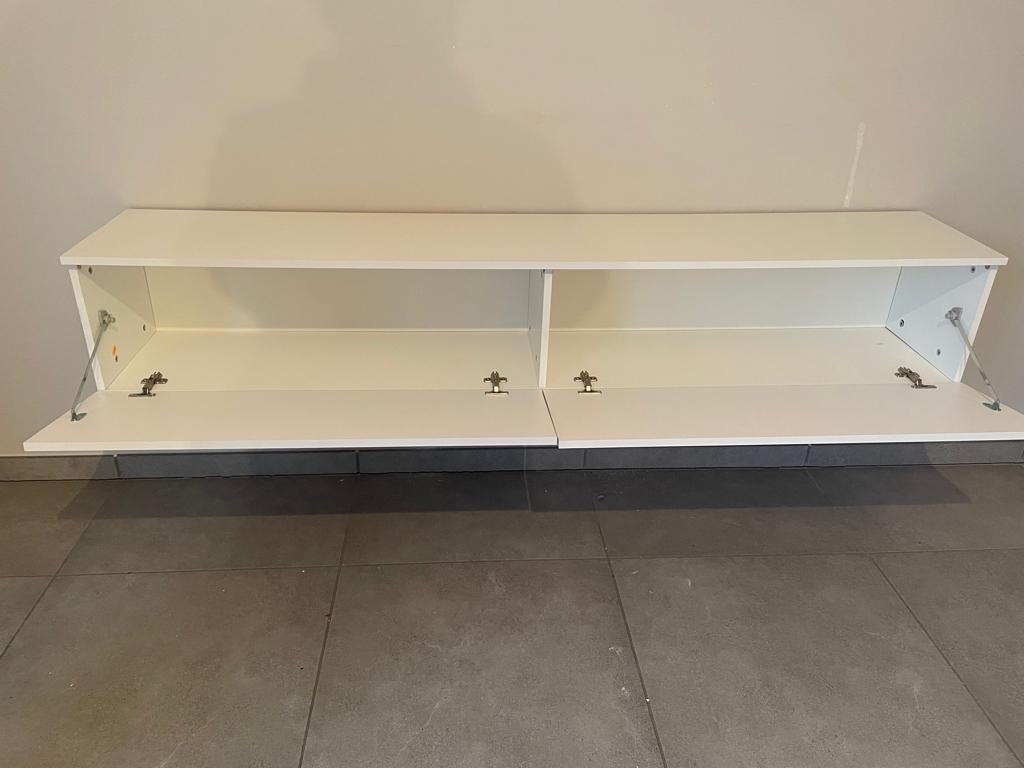 Modern TV meubel aan spotprijs!, Ophalen, Kunststof, 150 tot 200 cm, Zo goed als nieuw