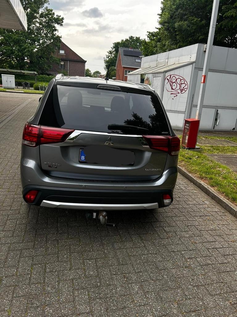 Mitsubushi outlander van het jaar 2017, Auto's, Automaat, Bedrijf, Diesel, Te koop