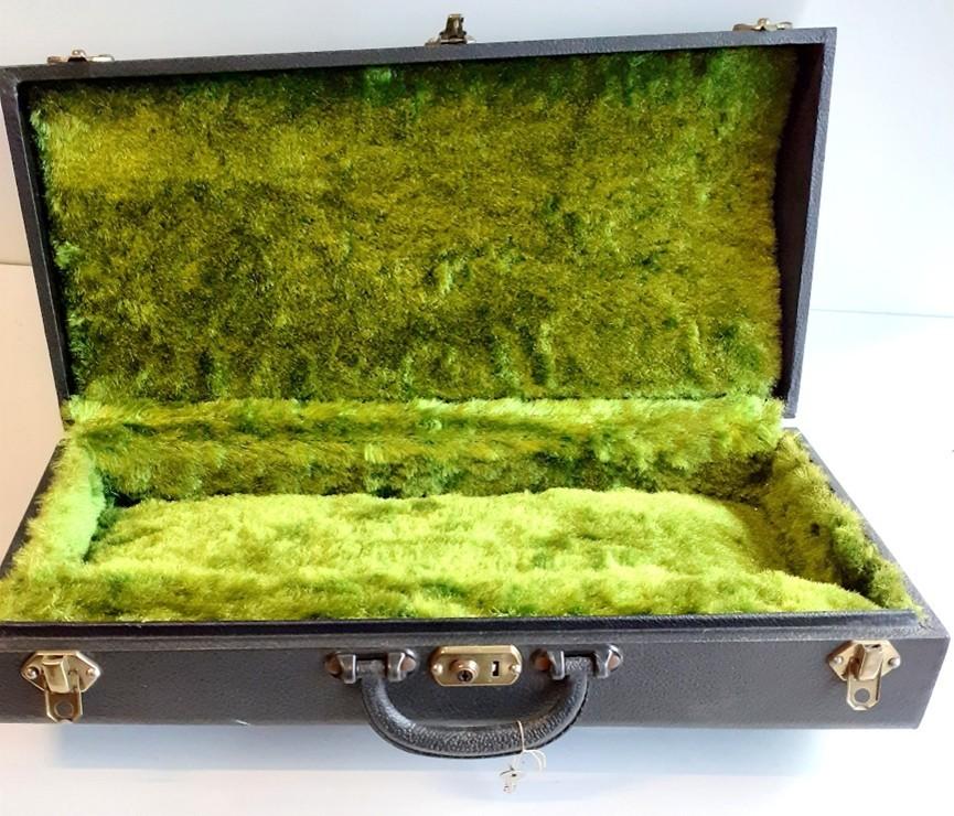 KOFFER VOOR BUGEL, Muziek en Instrumenten, Blaasinstrumenten | Overige, Ophalen of Verzenden, Nieuw, Koperblazer, Met koffer of draagtas