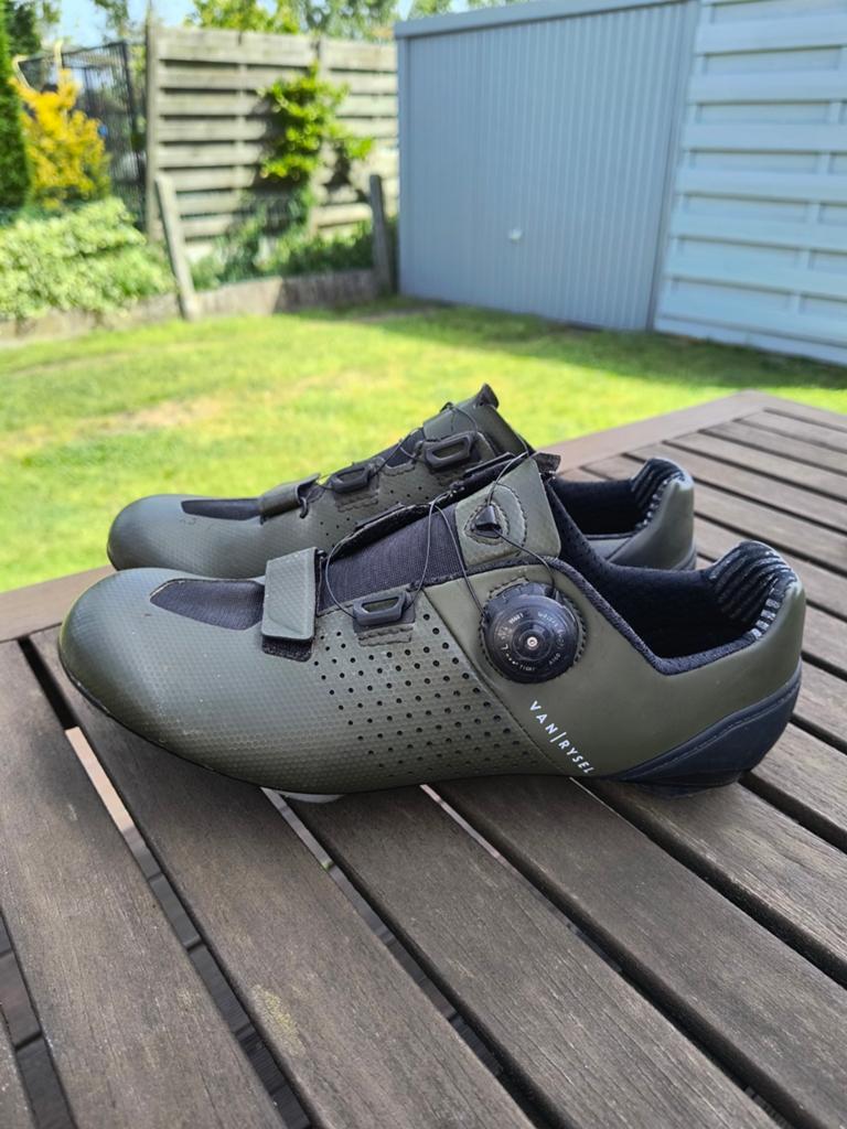 Koersschoenen maat 42, Ophalen