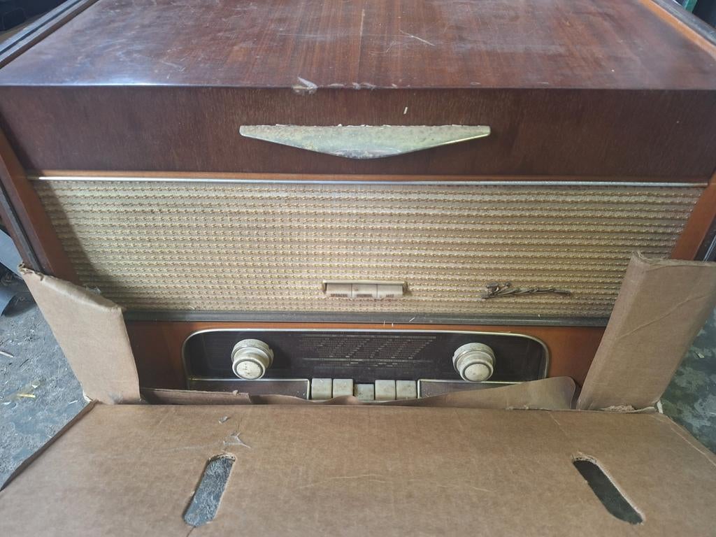 Lampen radio, Ophalen