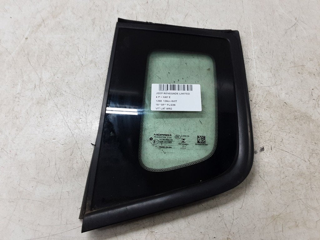 VITRE LATERALE ARRIÈRE GAUCHE Jeep Renegade (BU), Jeep, Mevr. I. Hauben, Utilisé, Rue de l'Espoir 34 34
4030  GRIVEGNÉE, BE
