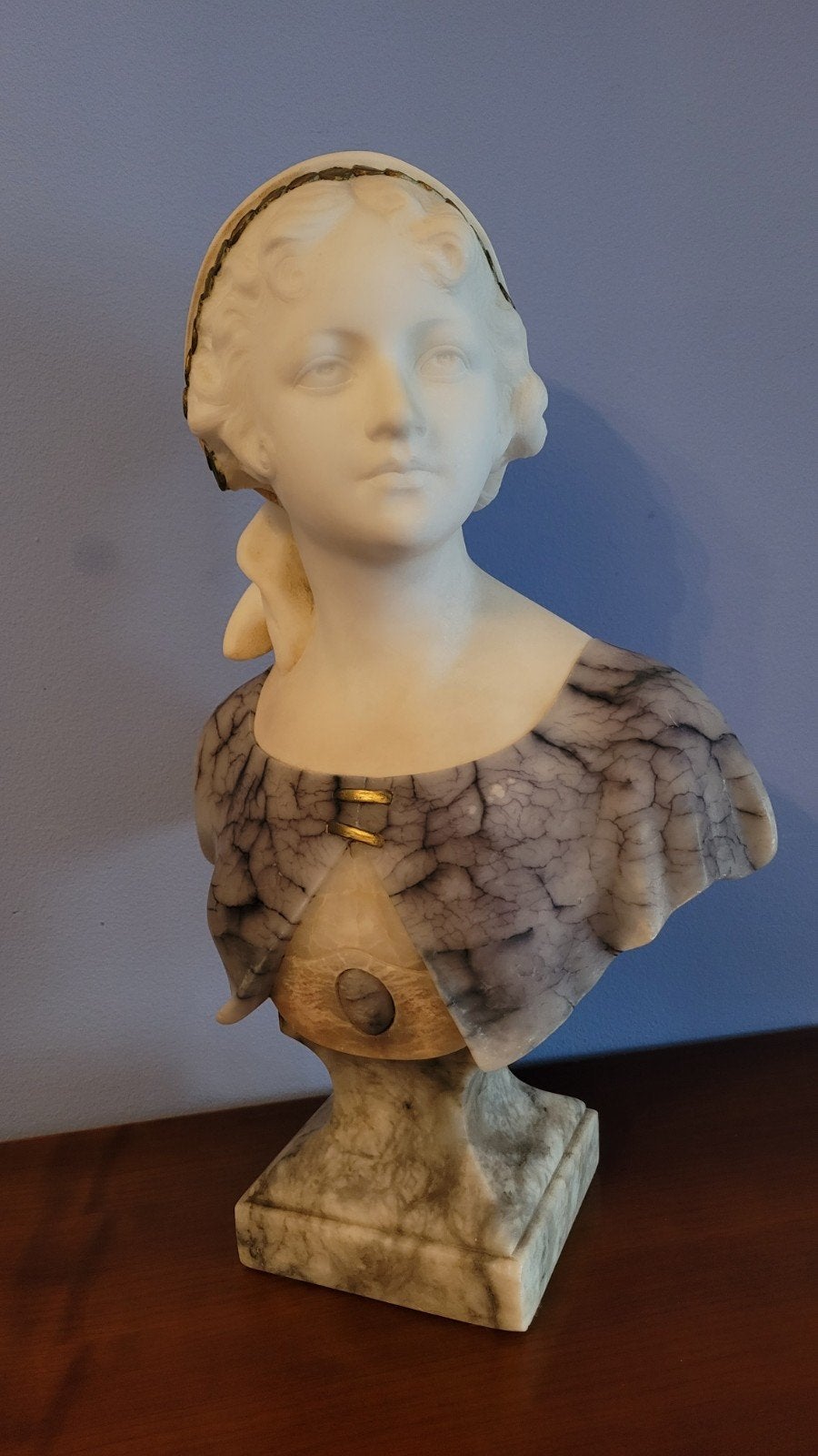 Buste de jeune fille en marbre et albâtre, vers 1900., Antiquités & Art, Art | Sculptures & Bois, Enlèvement, Buste