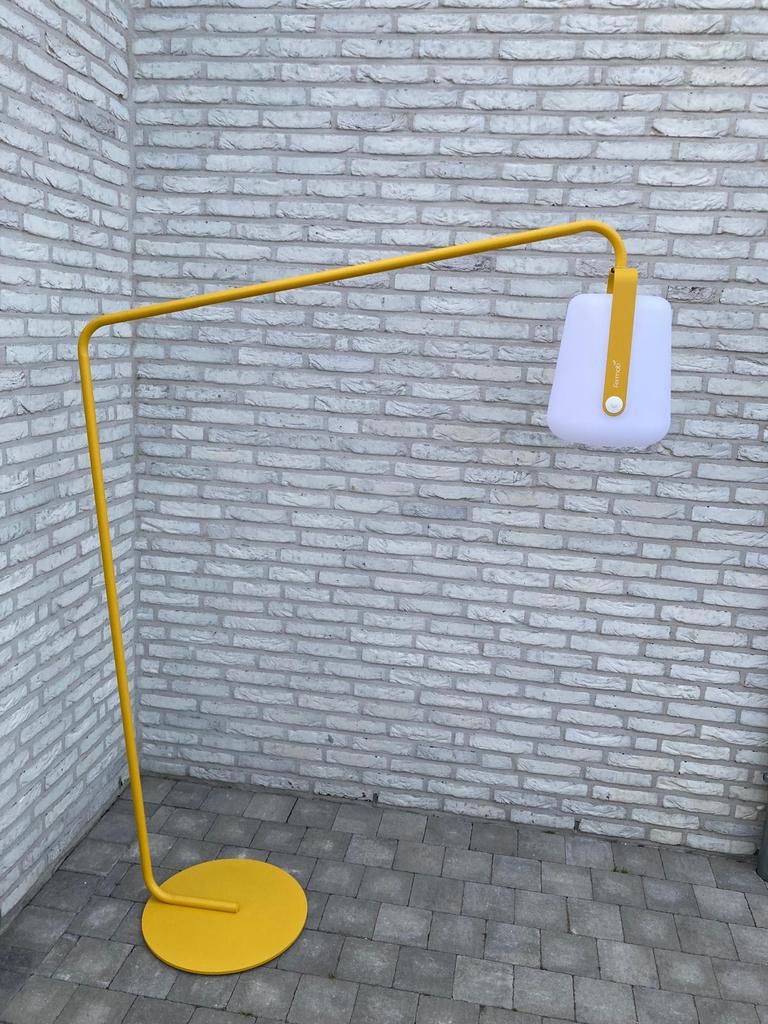 Fermob staande lamp geel, Neuf, Métal, Modern, 150 à 200 cm