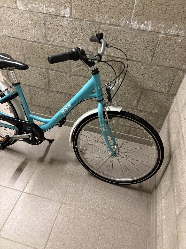 Meisjesfiets bnb bike 26 inch, Velgrem, Zo goed als nieuw, BNB Bike, Handrem
