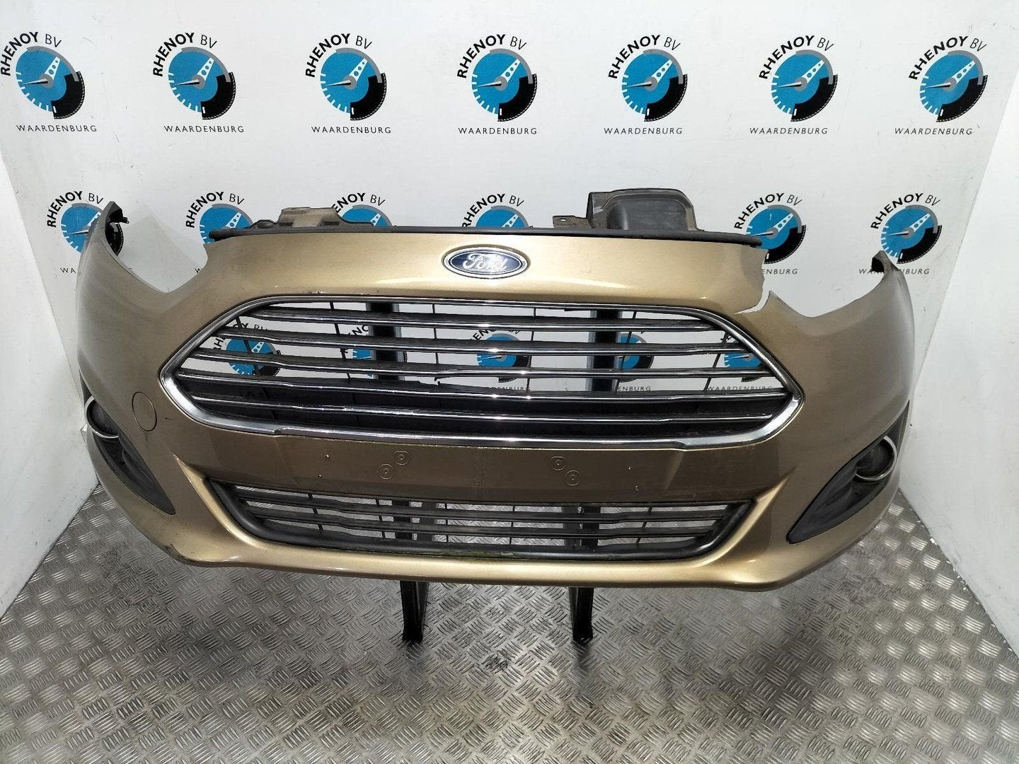 FORD FIESTA MK6 CB1 1.6D Titanium Econetic VOORBUMPER 2013, Stiba membre, Utilisé, Avant, Enlèvement ou Envoi