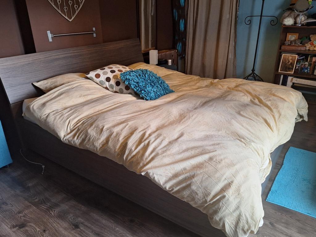 2 persoonsbed met lattenbodems, Huis en Inrichting, Slaapkamer | Boxsprings, Ophalen