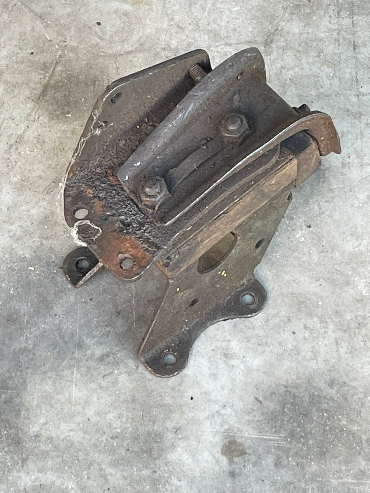 support moteur d'origine Austin Healey BN1 BN2, Autos : Pièces & Accessoires, Enlèvement ou Envoi, Austin