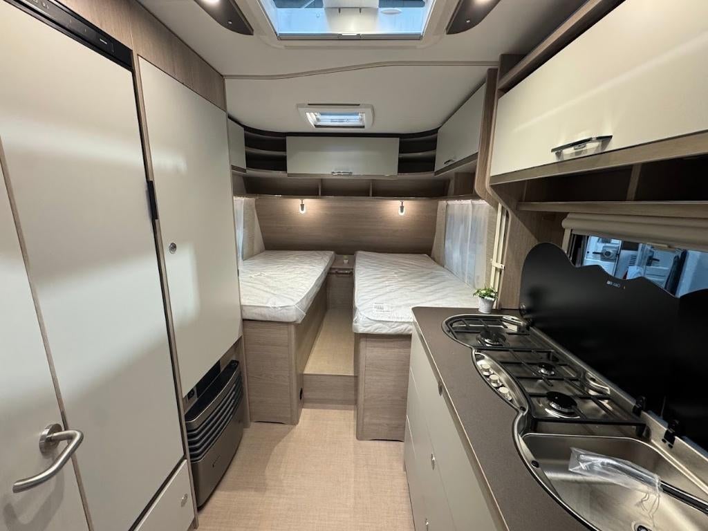 Bürstner Premio Plus 520 TL mover,luifel, Rondzit, 7 tot 8 meter, Bedrijf, Bürstner
