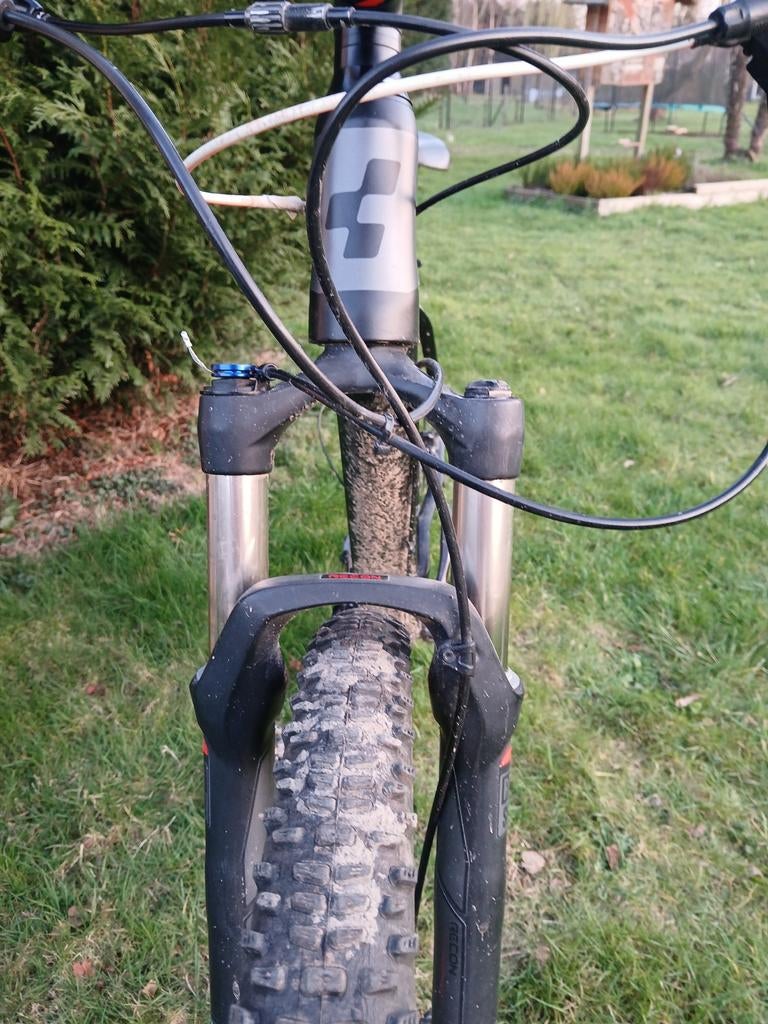 Cube  reaction  PRO carbon, Enlèvement ou Envoi