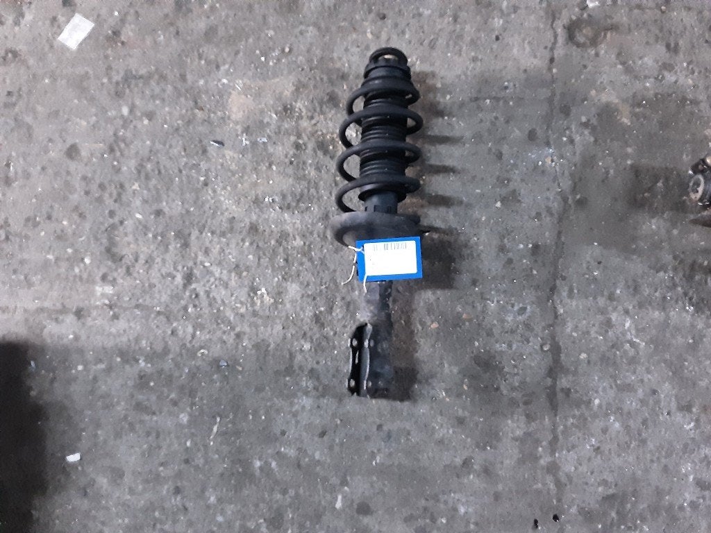 AMORTISSEUR OU ABSORBEUR DE CHOC AVANT GAUCHE Lupo (6X1), Autos : Pièces & Accessoires, Volkswagen, Mevr. I. Hauben, Utilisé, Rue de l'Espoir 34 34
4030  GRIVEGNÉE, BE