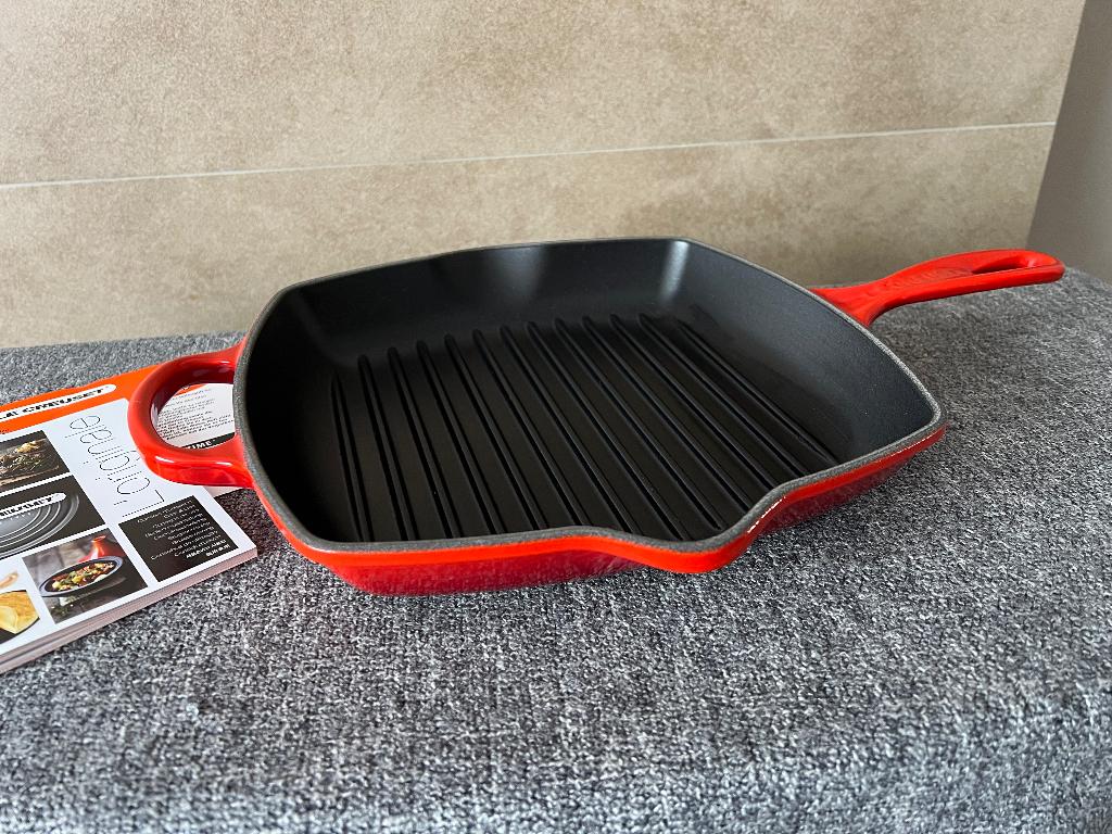 Le Creuset grillpan vierkant Nieuw Cherise rood, Gietijzer, Overige typen, Nieuw, Ophalen of Verzenden