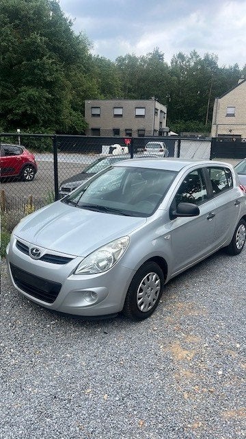Hyundai i20 Crdi 1.4 airco navi car play 2012 !, Autos, Hyundai, Bluetooth, Euro 5, Achat, Entreprise
