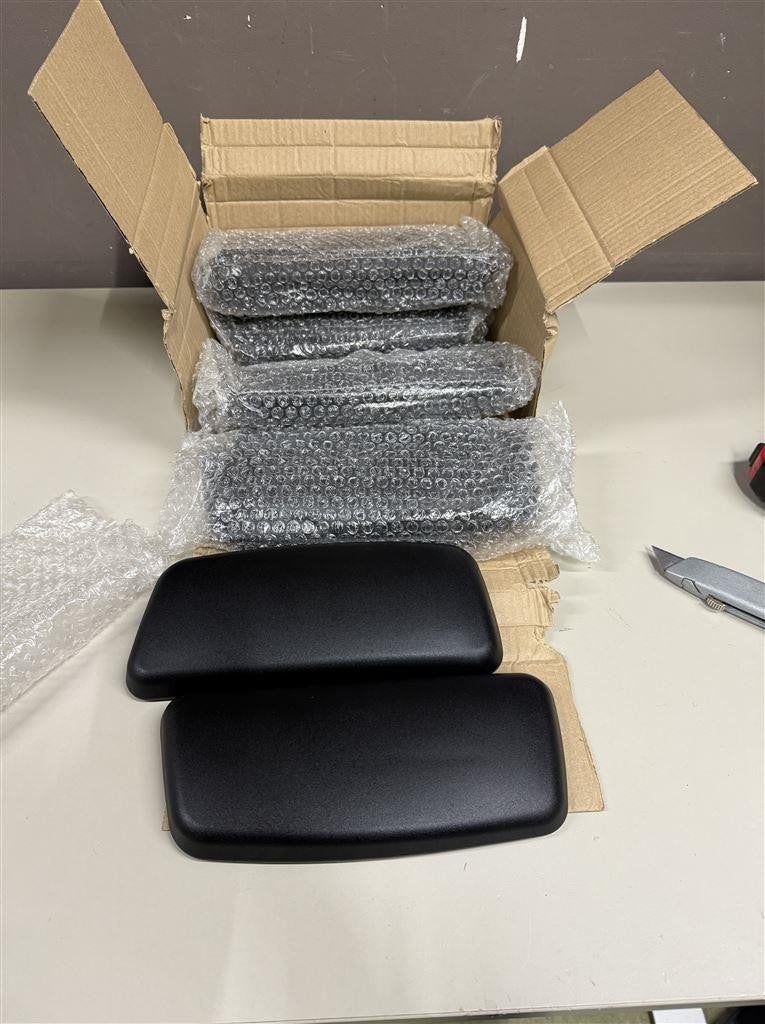 Haworth Zody Bureaustoel Vervangende Paar Zwarte Arm Pads Ar, Ophalen of Verzenden, Nieuw, Bureaustoel