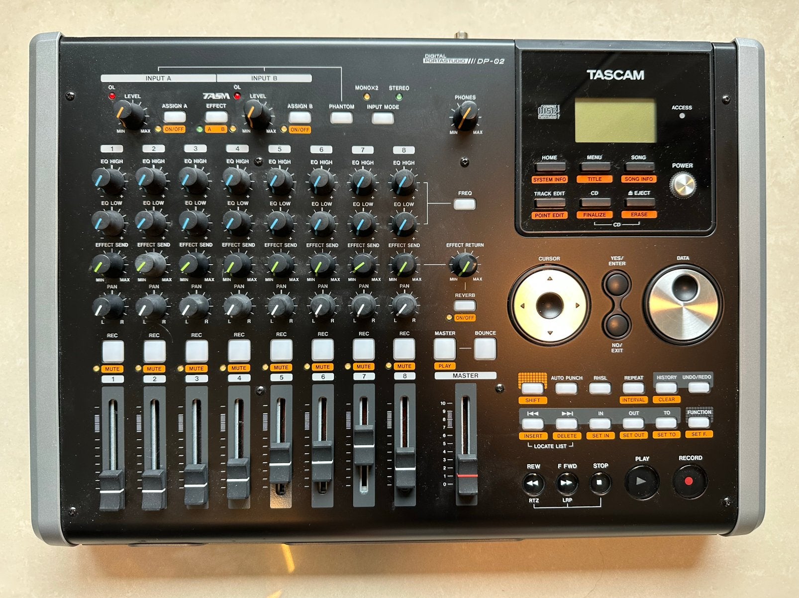 Tascam Enregistreur multipiste 8 pistes + Graveur CD-RW, Ophalen, Zo goed als nieuw