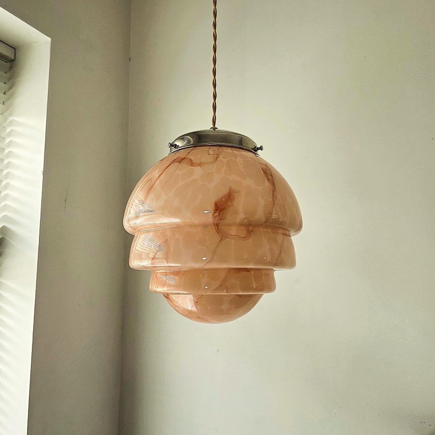 Vintage gemarmerde opaline glazen hanglamp., Ophalen of Verzenden