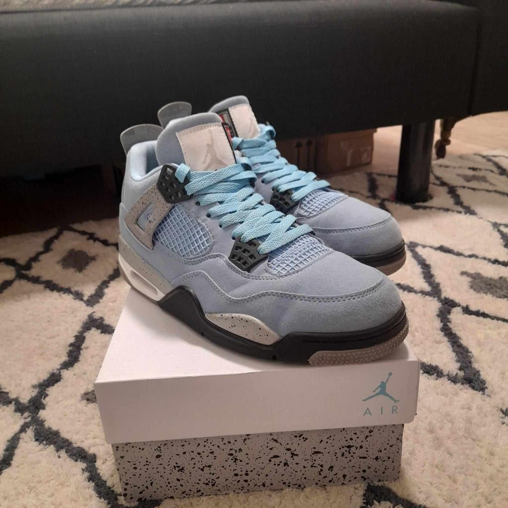 Jordan 4 University Blue 42/5, Vêtements | Hommes, Chaussures, Comme neuf, Enlèvement, Bleu, Baskets
