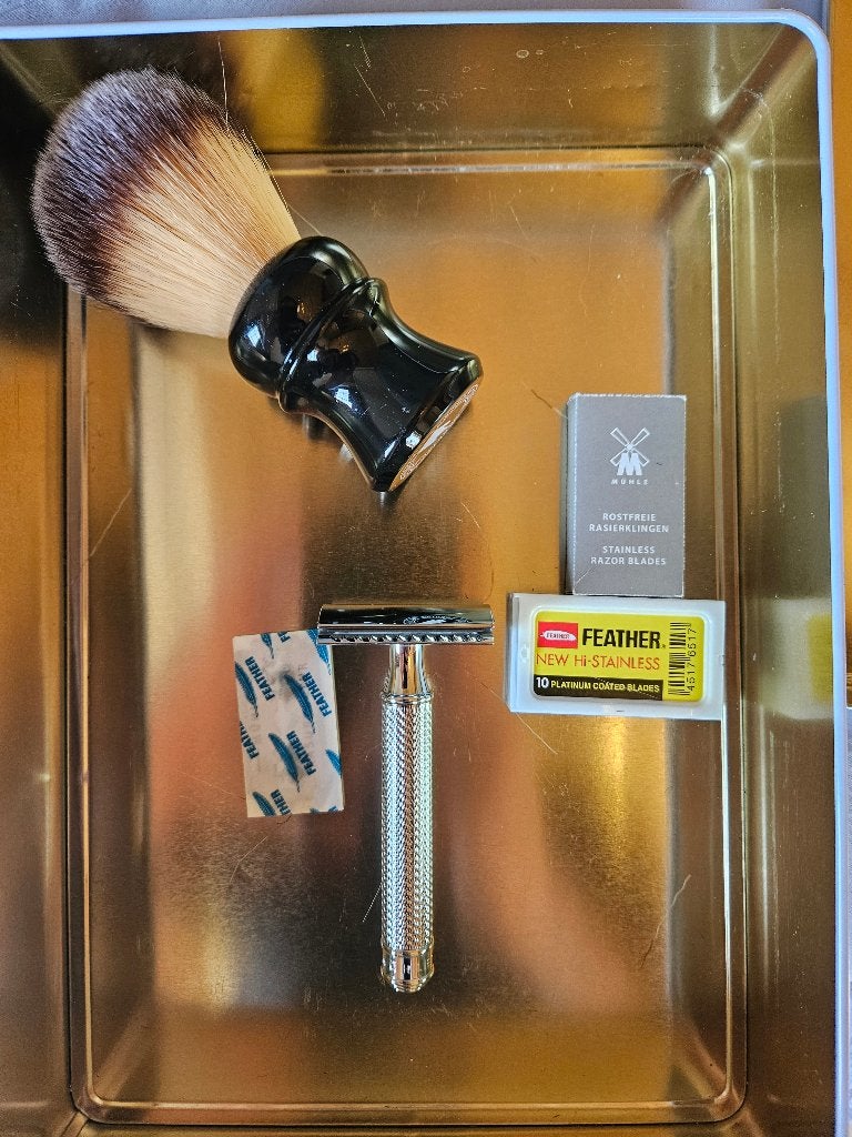 Safety Razor R89 Gesloten Kam + Scheerkwast + Mesjes, Bijoux, Sacs & Beauté, Beauté | Soins du visage, Envoi, Comme neuf, Tout le visage