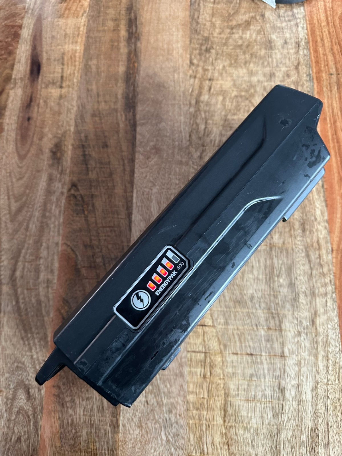 Batterij giant 400 watt, Ophalen, Zo goed als nieuw