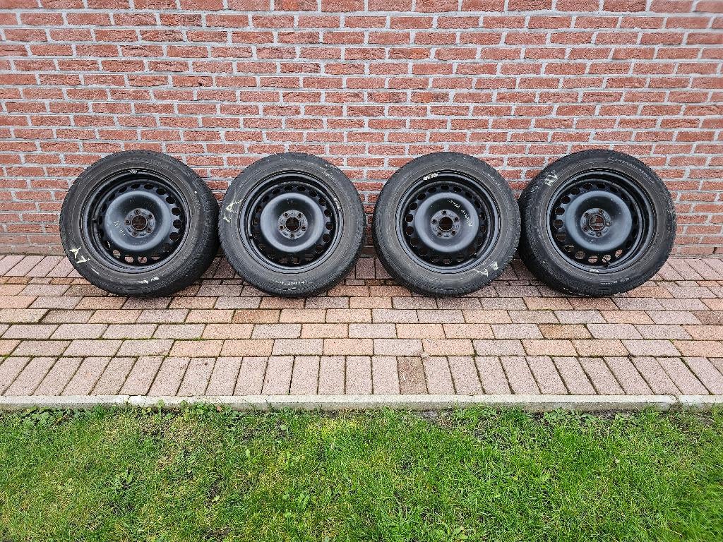 Ford Kuga Winterbanden en velgen, Ophalen, Gebruikt, Velg(en), 17 inch