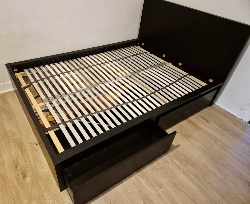 IKEA Malm Bett 140x200 — Marron noir avec tiroirs de rangeme, Enlèvement
