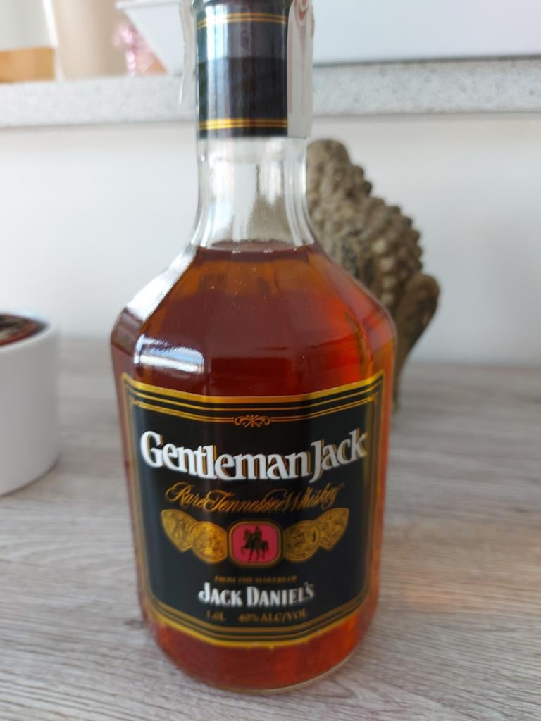 Jack Daniels gentleman jack 1L met seal collector item, Verzamelen, Wijnen, Ophalen